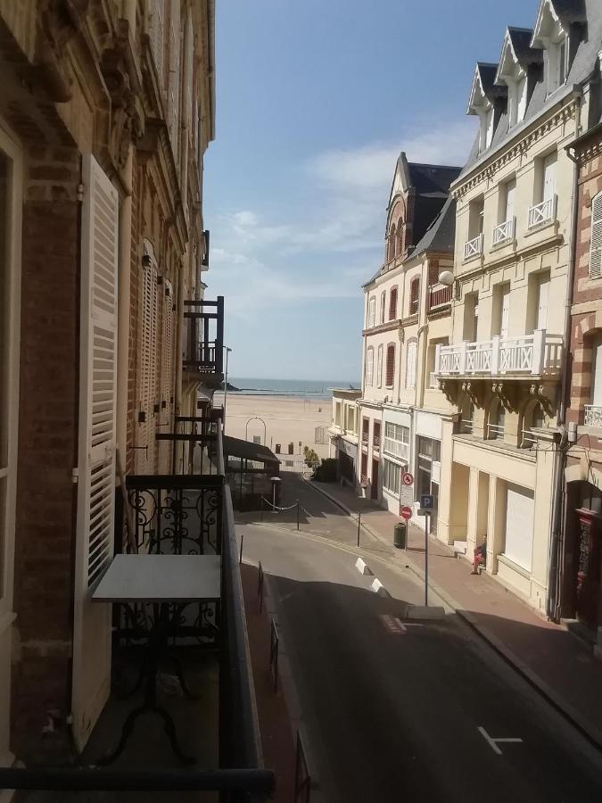 Trouville Centre 2 Pieces Balcon Sur Plage A 30 Metres Apartment Екстериор снимка
